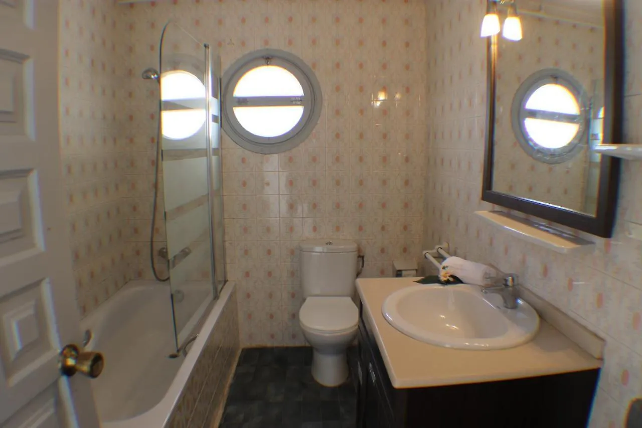 Casa de Férias Agi Gaviota Villa Roses Espanha